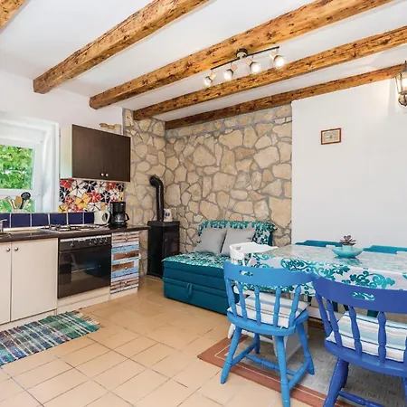 3 Bedroom Awesome Home In Supetarska Draga