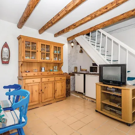 Lovely In Σπίτι διακοπών *